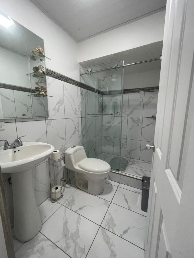 알라후엘라 Alicia'S Place 10 Min From Airport 아파트 외부 사진